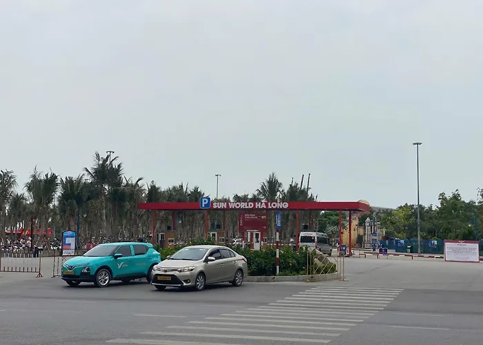 Dragon Castle Bai Chay Quang Ninh Apartment